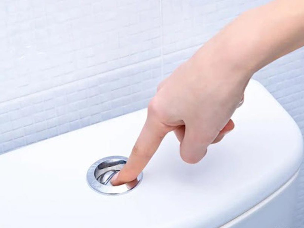 Chi tiết cách sửa nút nhấn xả nước bồn cầu bị hỏng, bị kẹt